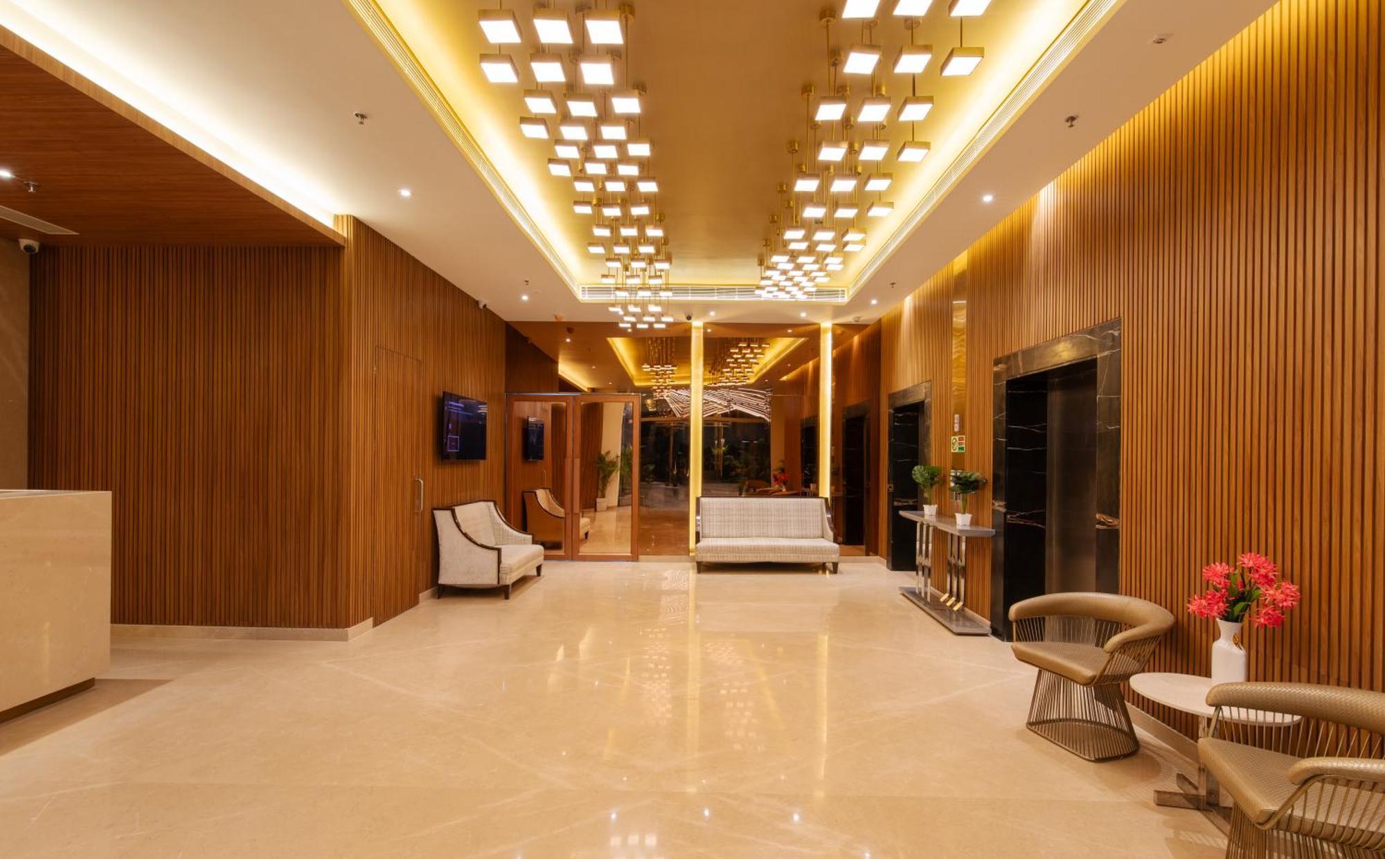 Hometel Alambagh Lucknow - A Sarovar Hotel Luaran gambar