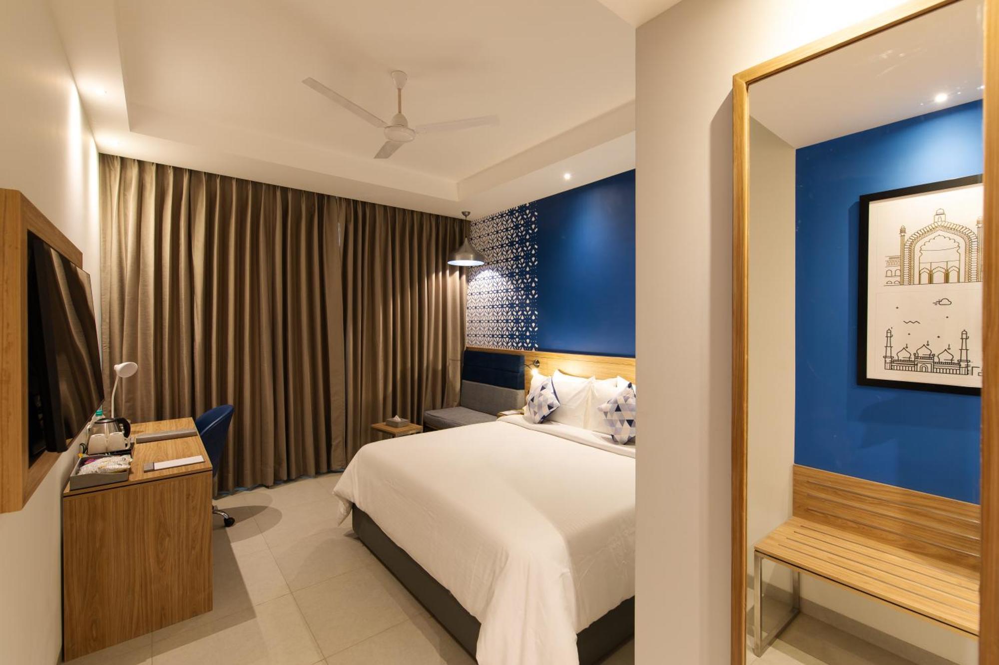 Hometel Alambagh Lucknow - A Sarovar Hotel Luaran gambar