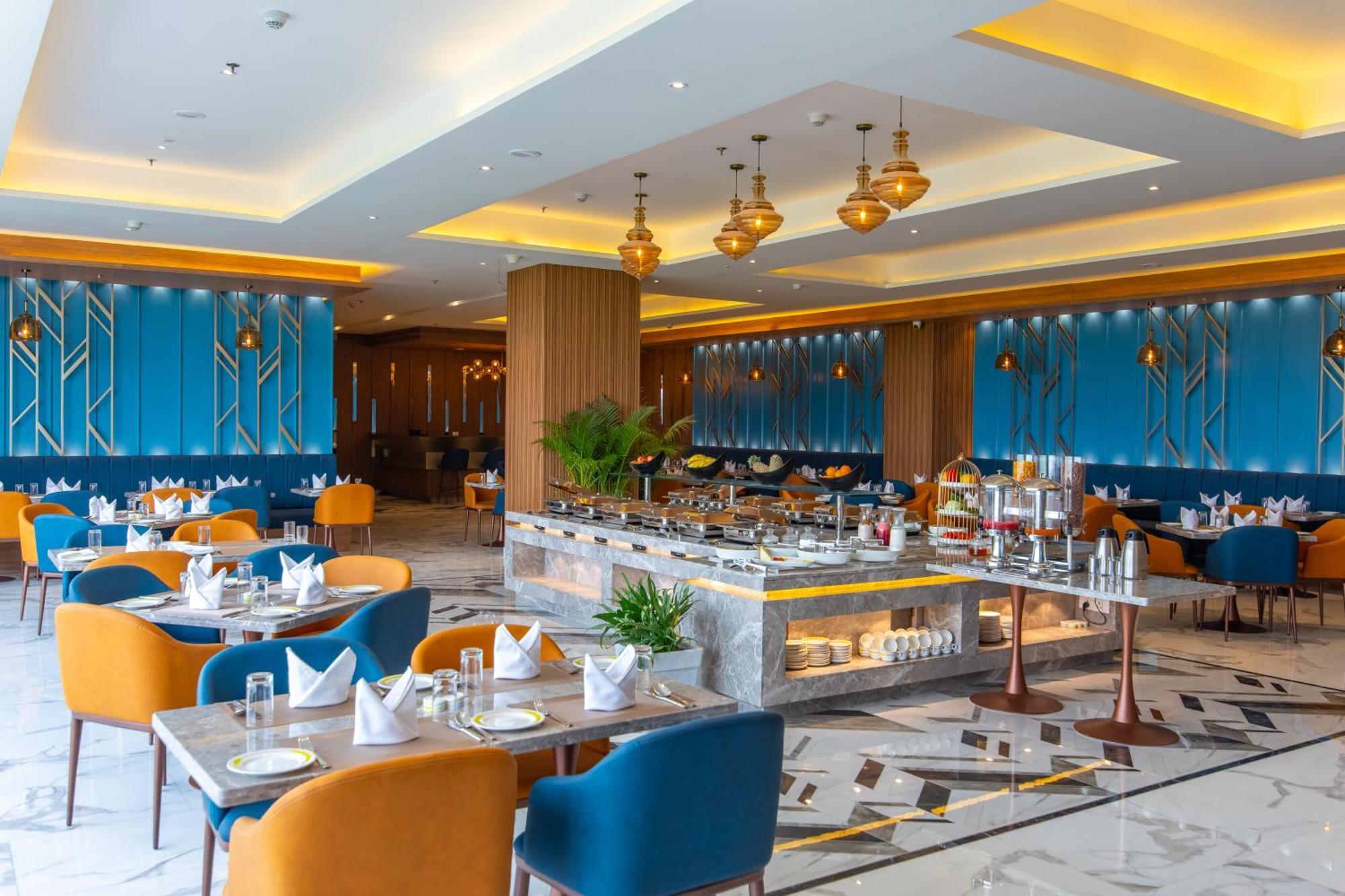 Hometel Alambagh Lucknow - A Sarovar Hotel Luaran gambar
