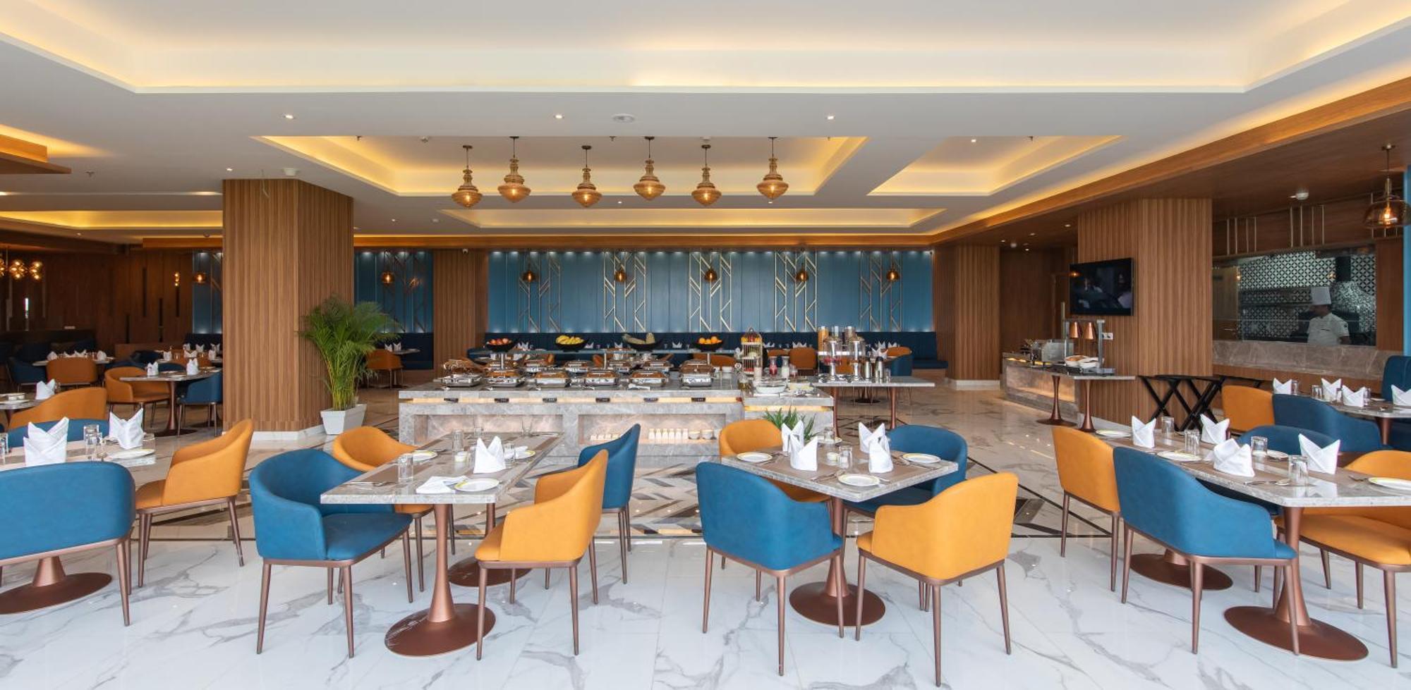 Hometel Alambagh Lucknow - A Sarovar Hotel Luaran gambar